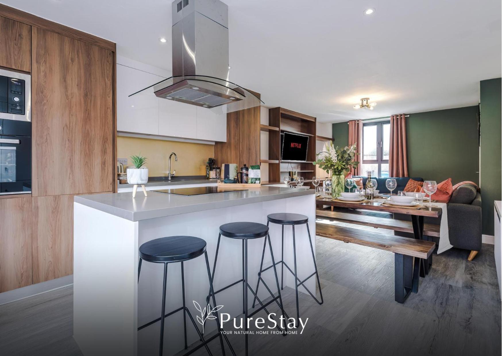 Stunning Five Bedroom Manchester House With Free Parking By Purestay Short Lets & Serviced Accommodation Bagian luar foto